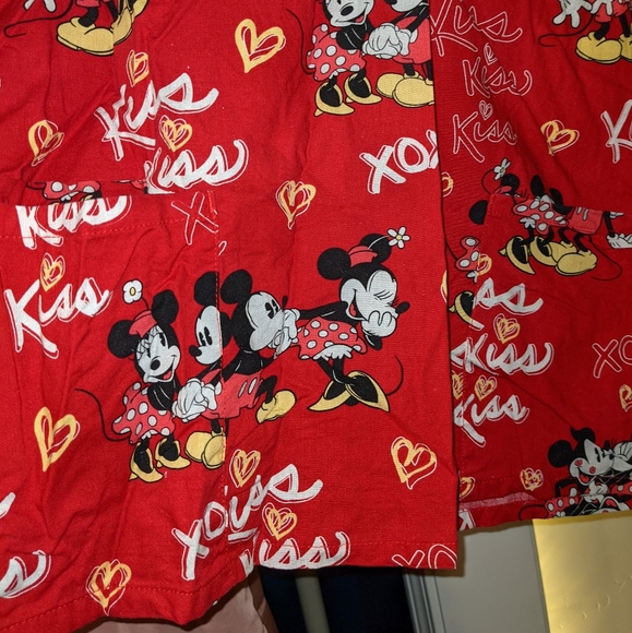 Disney Mickey Mouse and Minnie Mouse Scrub top - Picture 6 of 16